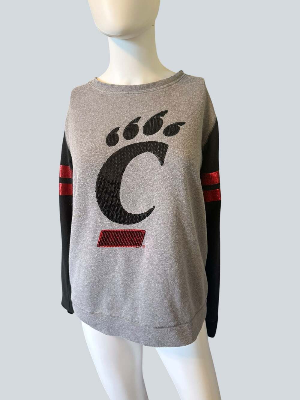 Victoria's Secret PINK x‎ 5th & Ocean Cincinnati Bearcats Logo Sweatshirt